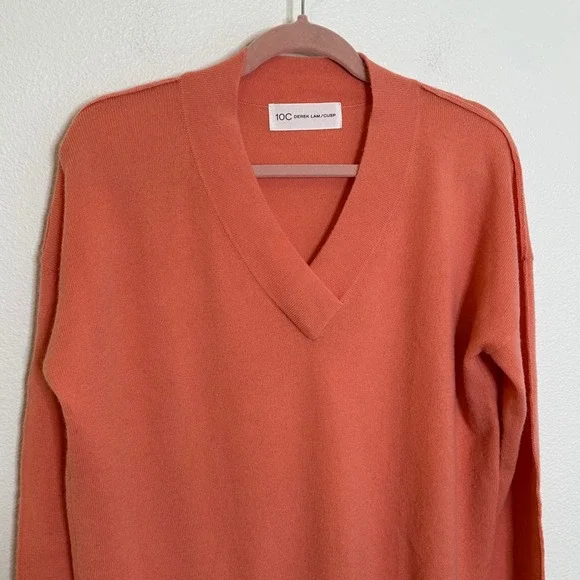 10C Derek Lam Cusp Cashmere V Neck Sweater Size XL‎ Orange Asymmetrical Hem - Picture 4 of 8